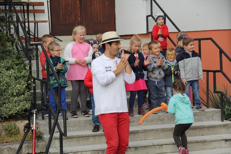 Piknik parafialny na Muchoborze Wielkim