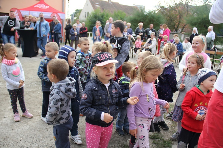 Piknik parafialny na Muchoborze Wielkim