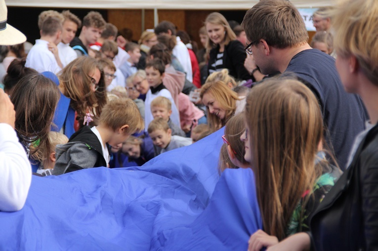 Piknik parafialny na Muchoborze Wielkim