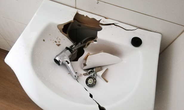 Dewastacja Domu Samotnej Matki w Koszalinie