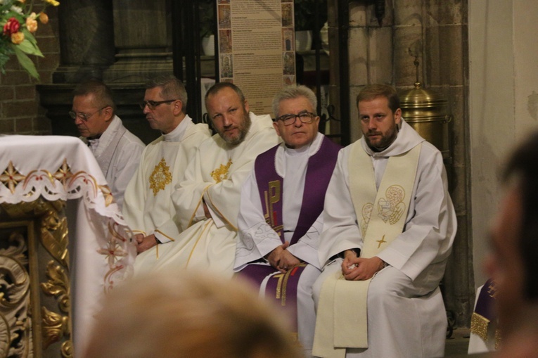 Pogrzeb śp. ks. prał. Mariana Biskupa