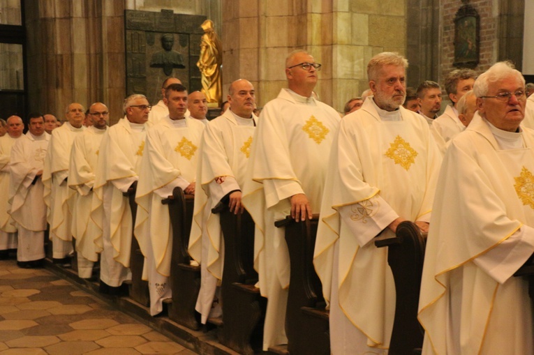 Pogrzeb śp. ks. prał. Mariana Biskupa