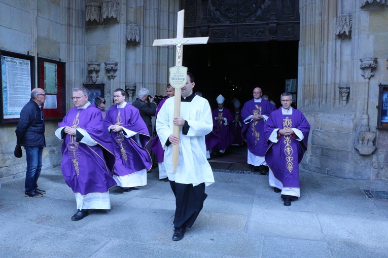 Pogrzeb śp. ks. prał. Mariana Biskupa