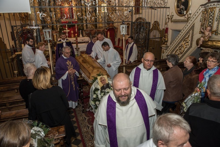 Uroczystości pogrzebowe o. Andrzeja Smołki SSCC