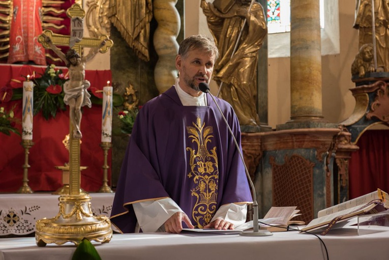 Uroczystości pogrzebowe o. Andrzeja Smołki SSCC