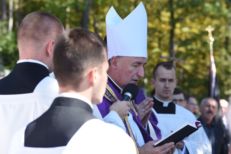 Pogrzeb śp. ks. Alojzego Drożdża