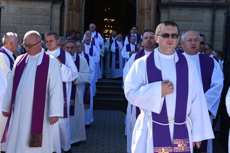 Pogrzeb śp. ks. Alojzego Drożdża