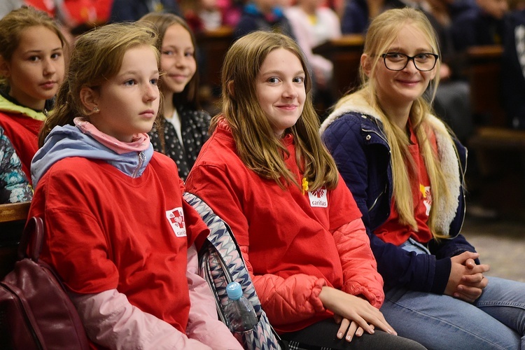 Caritas. Inauguracja kampanii Pola Nadziei