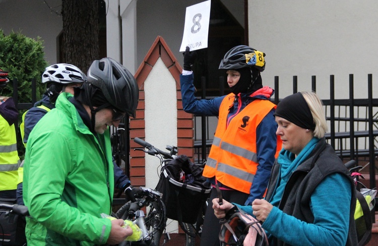 Pielgrzymka rowerowa do Ostrówka