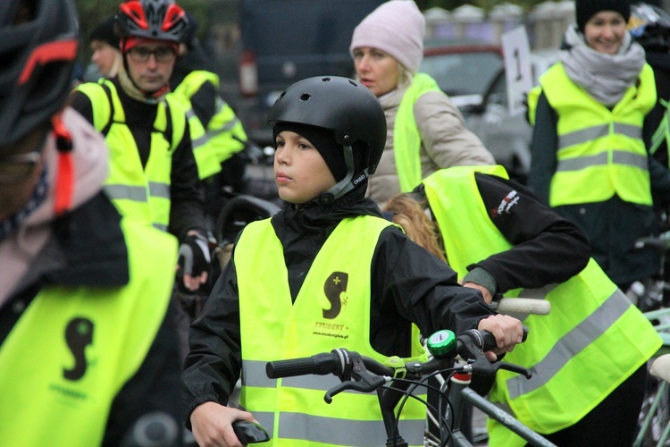 Pielgrzymka rowerowa do Ostrówka