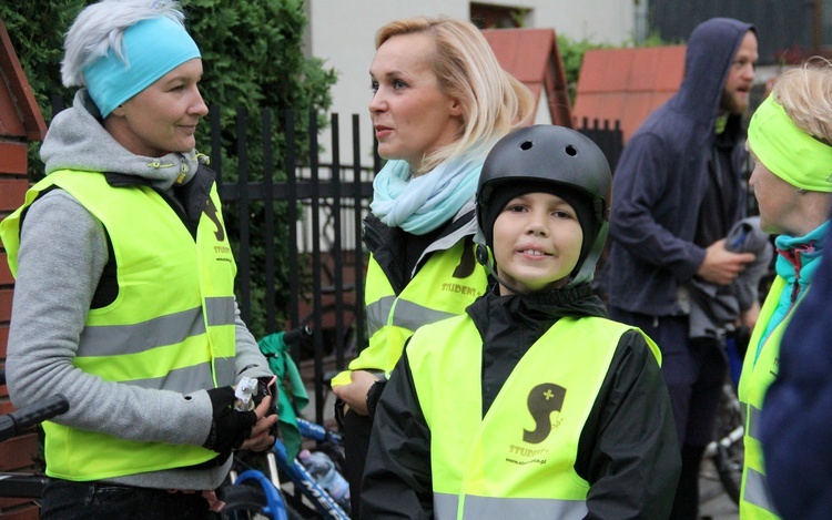 Pielgrzymka rowerowa do Ostrówka