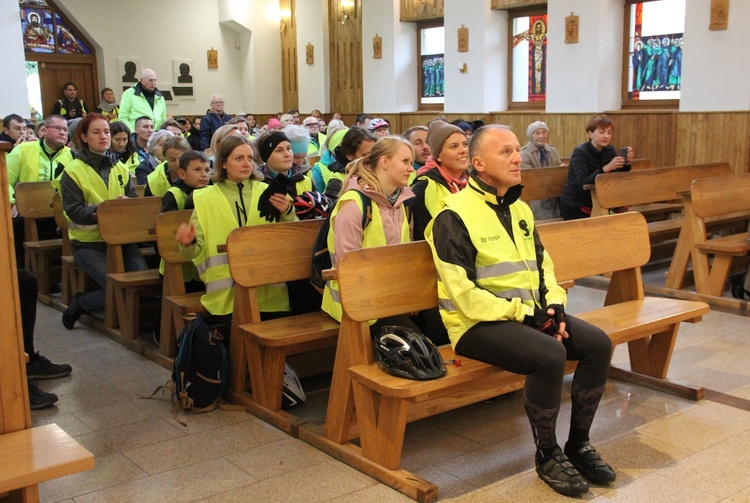 Pielgrzymka rowerowa do Ostrówka