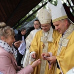 Pielgrzymka Róż Żywego Różańca do Rokitna