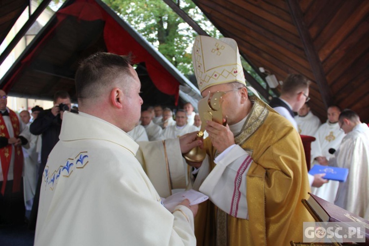 Pielgrzymka Róż Żywego Różańca do Rokitna