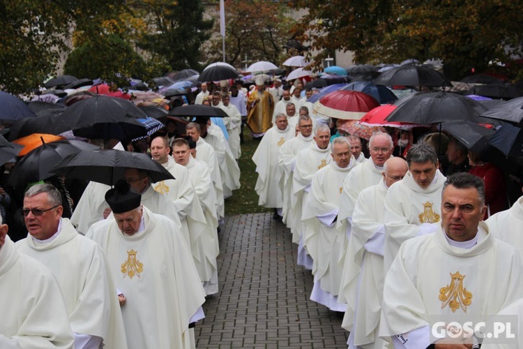 Pielgrzymka Róż Żywego Różańca do Rokitna