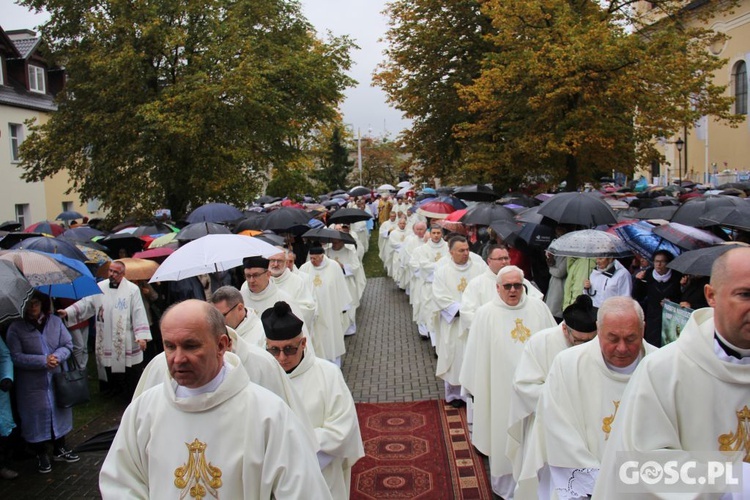 Pielgrzymka Róż Żywego Różańca do Rokitna