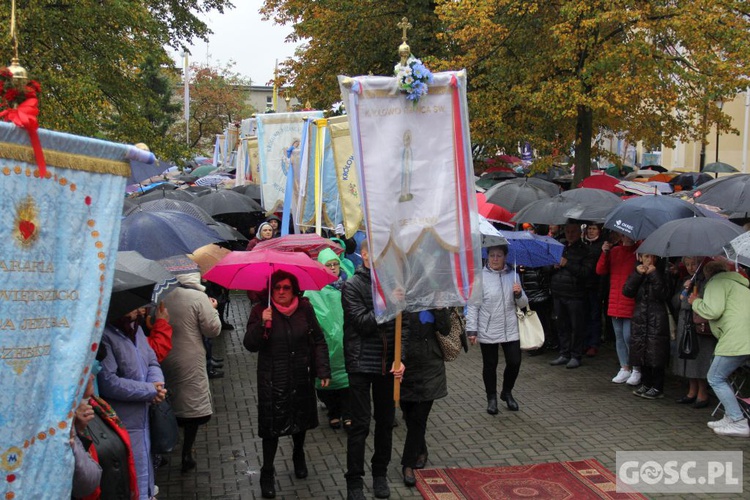 Pielgrzymka Róż Żywego Różańca do Rokitna