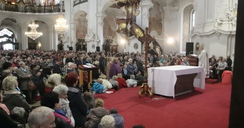 Krzeszów. Diecezjalna pielgrzymka Żywego Różańca