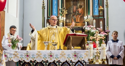 Klon. 150. rocznica poświęcenia świątyni