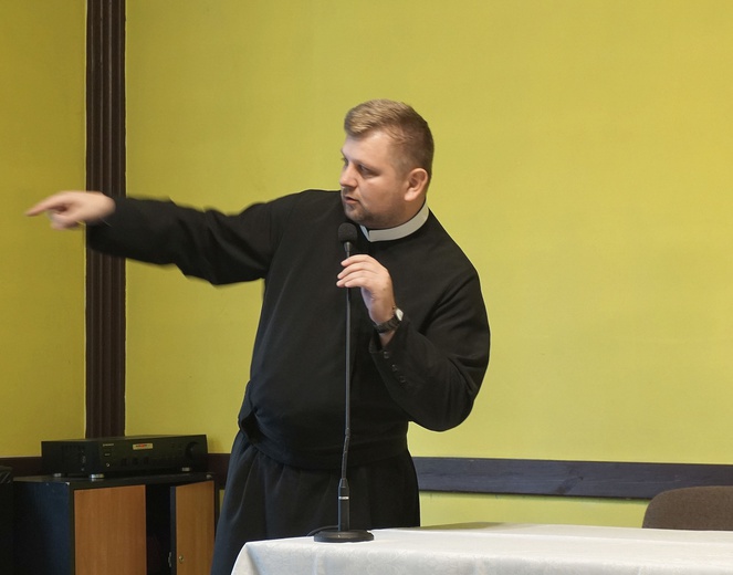 Pielgrzymka osób konsekrowanych do sanktuarium Matki Bożej Nieustającej Pomocy w Gliwicach 