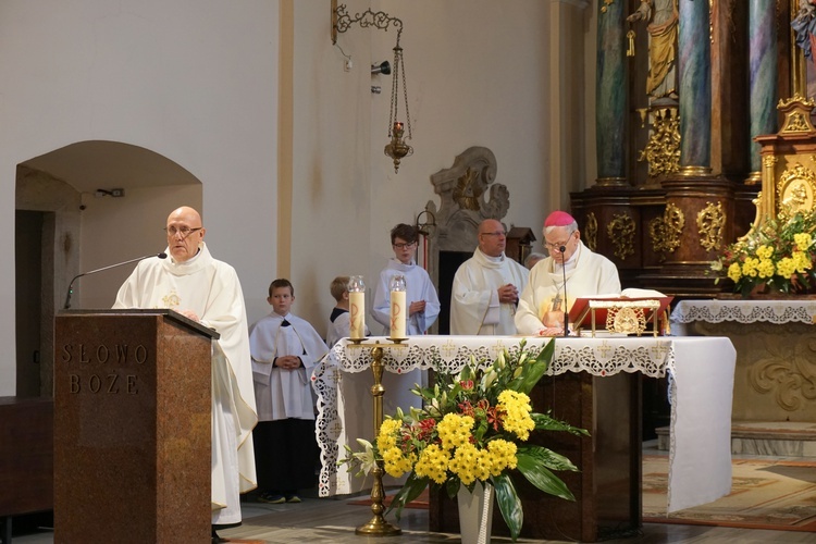 Pielgrzymka osób konsekrowanych do sanktuarium Matki Bożej Nieustającej Pomocy w Gliwicach 