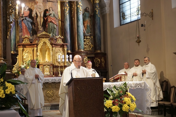 Pielgrzymka osób konsekrowanych do sanktuarium Matki Bożej Nieustającej Pomocy w Gliwicach 