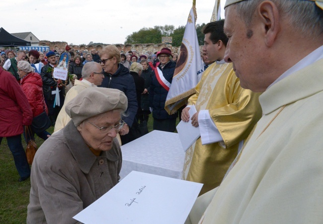 Pielgrzymka Żywego Różańca do Wysokiego Koła