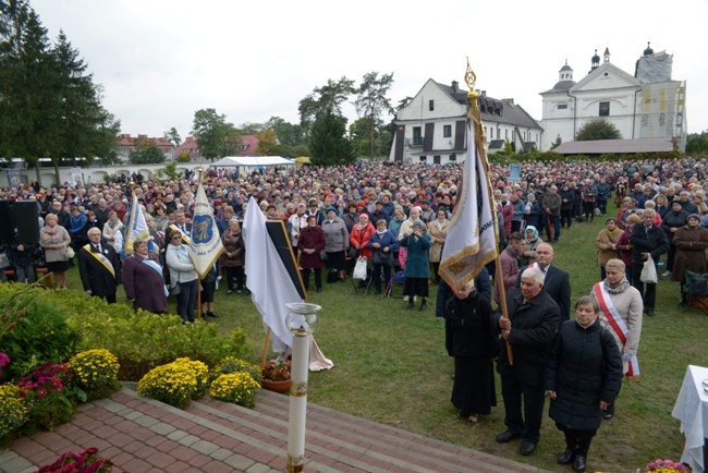 Pielgrzymka Żywego Różańca do Wysokiego Koła