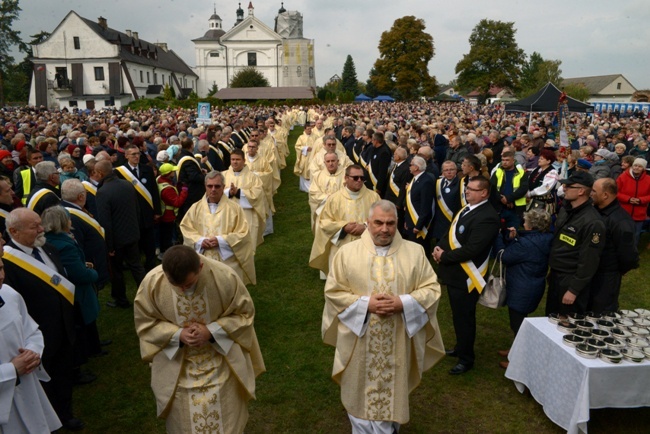 Pielgrzymka Żywego Różańca do Wysokiego Koła