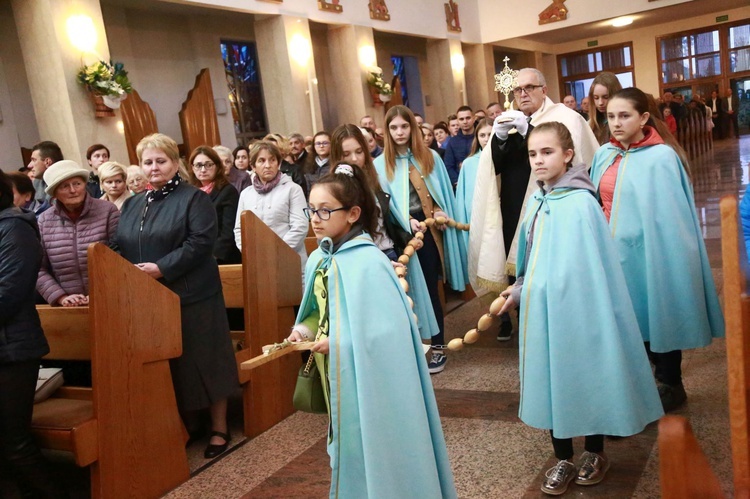 Relikwie dzieci fatimskich w Łękach Górnych