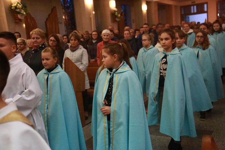 Relikwie dzieci fatimskich w Łękach Górnych