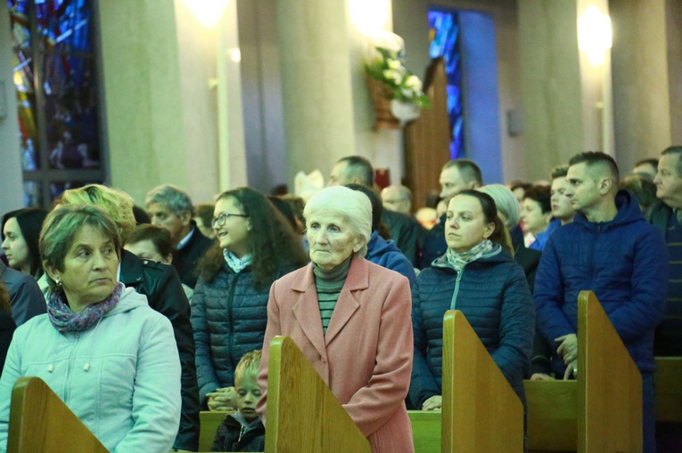 Relikwie dzieci fatimskich w Łękach Górnych