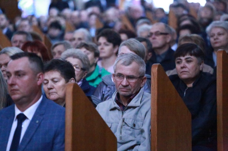 Relikwie dzieci fatimskich w Łękach Górnych