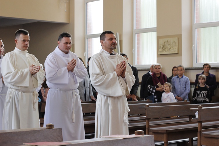 Promocja szafarzy nadzwyczajnych diecezji łowickej