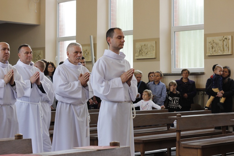 Promocja szafarzy nadzwyczajnych diecezji łowickej