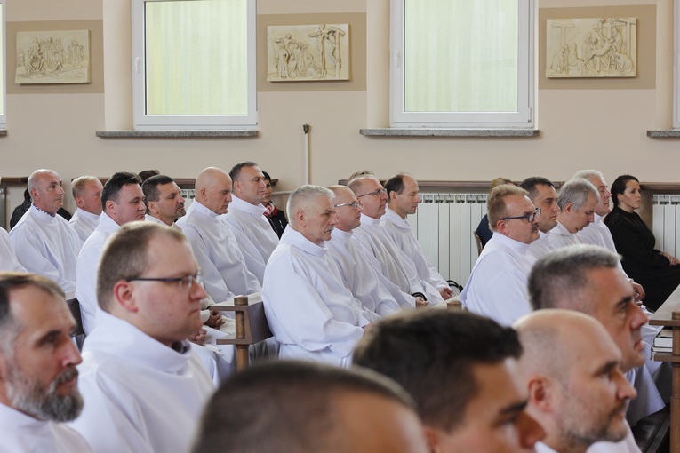 Promocja szafarzy nadzwyczajnych diecezji łowickej