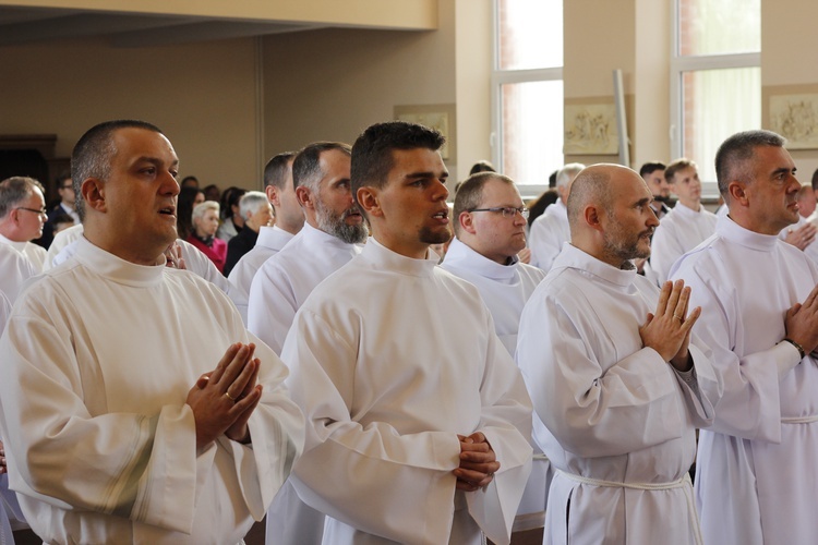 Promocja szafarzy nadzwyczajnych diecezji łowickej