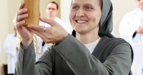 Być światłem dla świata. Śluby wieczyste w Pile 
