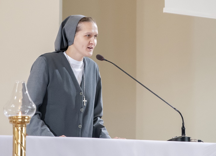 Śluby s. Magdaleny, cz. 1