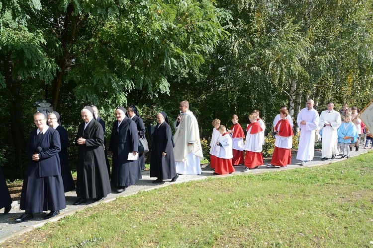 Poświęcenie Drogi Małżeńskiej w Opolu-Winowie