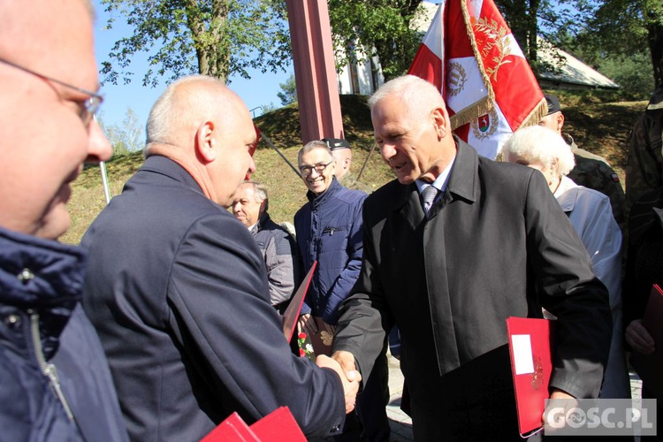 Uroczystości przy pomniku Ofiar Ludobójstwa w Zielonej Górze (Łężyca)