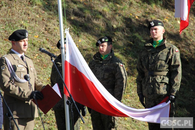 Uroczystości przy pomniku Ofiar Ludobójstwa w Zielonej Górze (Łężyca)