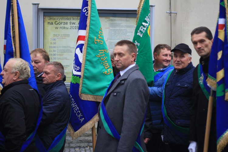 Pielgrzymka hodowców gołębi i orkiestr kalwaryjskich