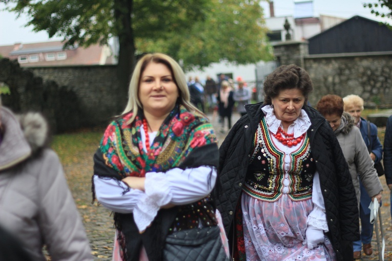 Pielgrzymka hodowców gołębi i orkiestr kalwaryjskich
