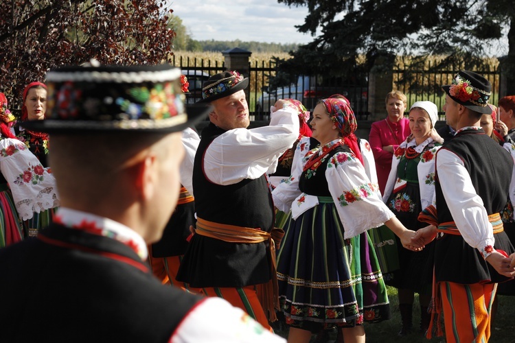 Jubileusz 45-lecia zespołu ludowego "Boczki Chełmońskie"