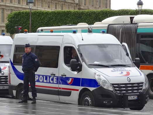 Islamscy ekstremiści we francuskiej policji - wstrząsające informacje po czwartkowym zamachu