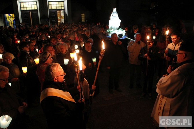 Procesja różańcowa w Głogowie