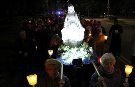 Procesja różańcowa w Głogowie