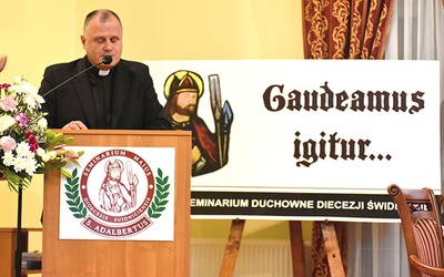 ▲	Gościem specjalnym był ks. prof. Antoni Dębiński, rektor KUL.