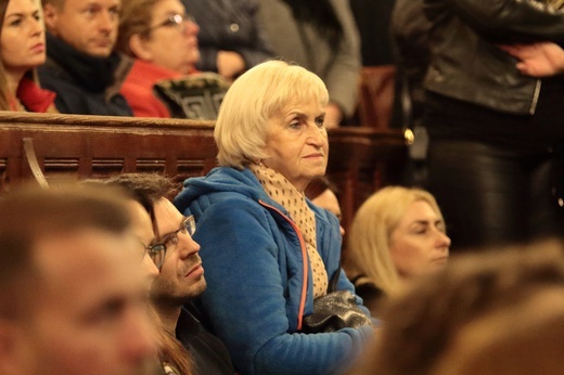 Tłumy na o. Szustaku
